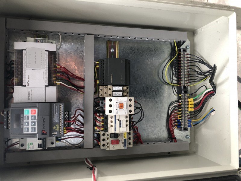 Tablero eléctrico Plc Wecom y Hmi Panel operador