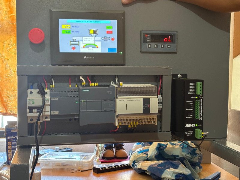 PROYECTO DOSIFICADORA PLCS EN RED Y CELDA DE CARGA