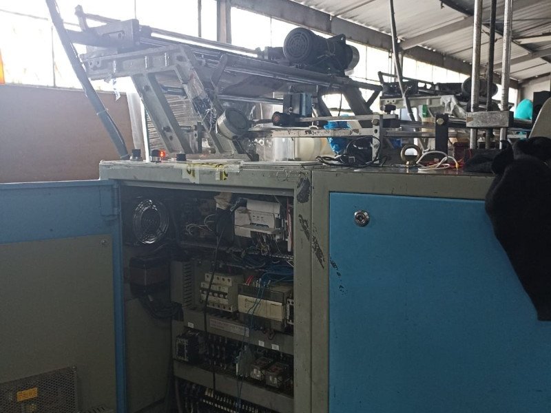 CAMBIO DE SISTEMA DE MÁQUINA CORTADORA DE PLATICO