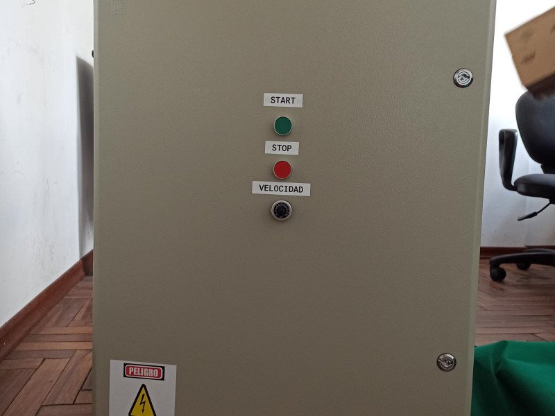 TABLERO DE CONTROL DE VARIADOR DE VELOCIDAD 