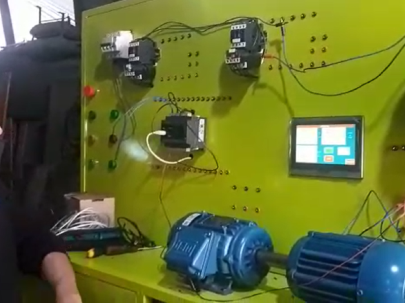 CONTROL DE DOS VARIADORES DE VELOCIDAD 